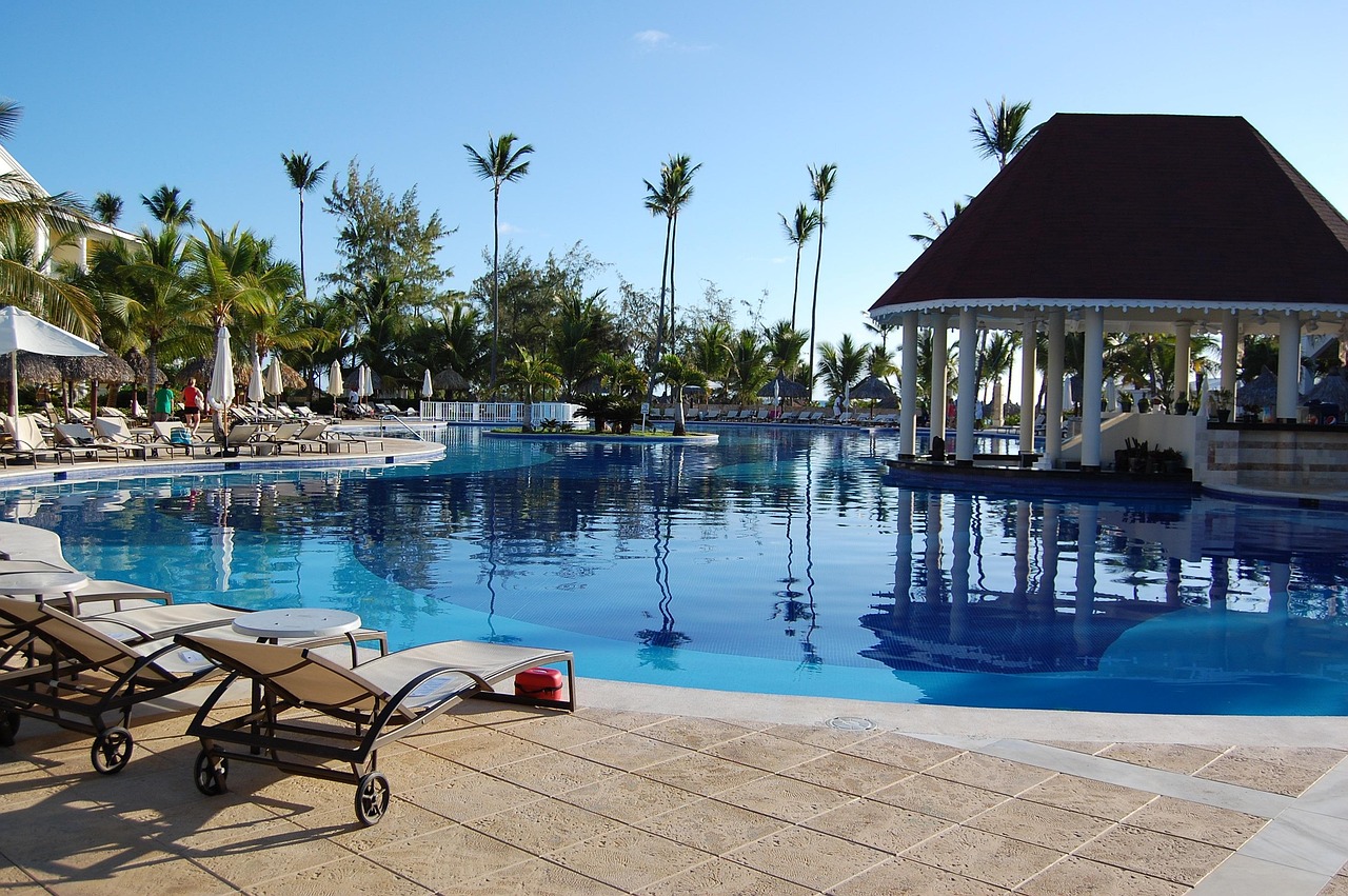 découvrez le guide de voyage complet pour la république dominicaine : plages paradisiaques, culture riche, activités incontournables et conseils pratiques pour un séjour inoubliable.