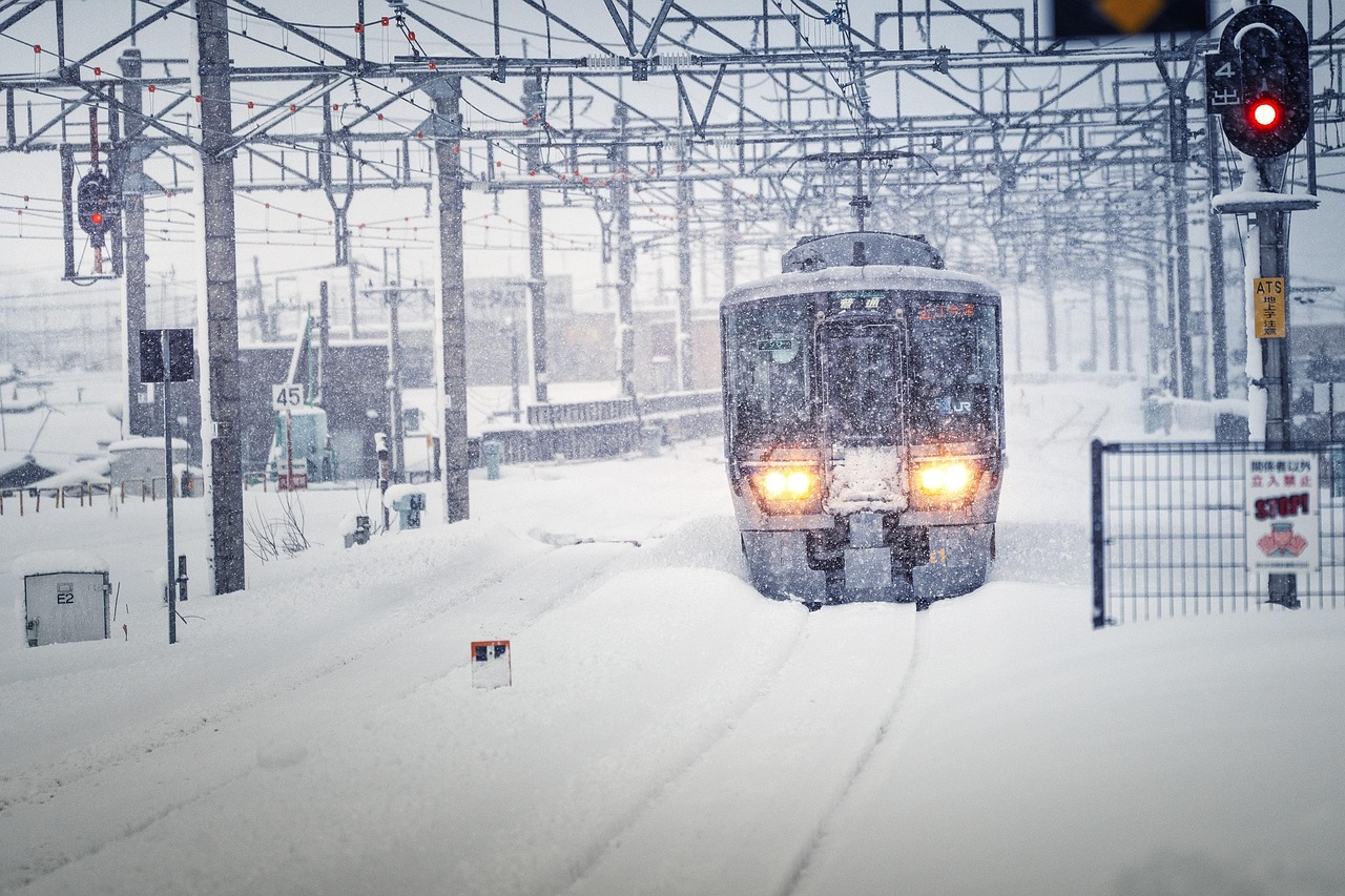 Décembre au Japon : Un Guide Incontournable pour Découvrir le Pays des Nombres de Neige